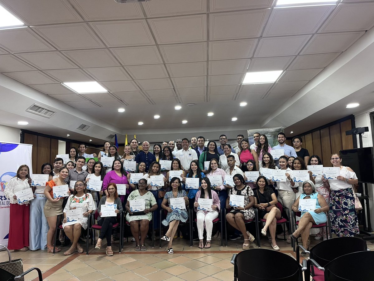 PersoSantaMarta's tweet photo. Con 350 miembros de la sociedad certificados, culminamos con éxito nuestro curso de ‘Nociones de #DDHH y Derecho Internacional Humanitario’ ofertado en articulación con la @Unimagdalena a través de la @VEXUnimagdalena …sigue⬇️ https://t.co/B1Qm5x1yds