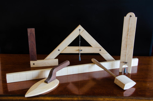 GrandLodgeOhio's tweet photo. Brethren, are you looking to deepen your knowledge of #Masonic symbols? Head to the blog section of our website and select "Behind the Symbol" to browse over a dozen articles on our history and symbology. https://t.co/7xvqApnocN

What Masonic symbols would you like us to cover? https://t.co/9wyFf0Dx7T