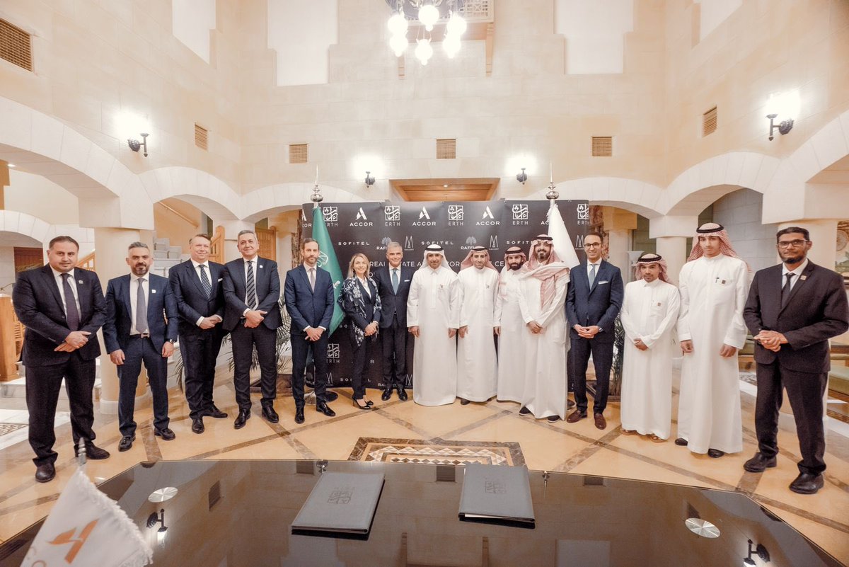 HashKSA's tweet photo. بقيمة تتجاوز 4.2 مليار ريال..

"إرث العقارية" تطور مشروع متكامل بالرياض وتبرم عقودًا مع "مجموعة أكور العالمية" لإدارة وتشغيل فندقي رافلز وسوفيتيل للإقامة الممتدة، اللذان يضمان نحو 500 غرفة، بالإضافة إلى منتجع إم غاليري المكون من 60 فيلا. 
@Erth_RealEstat

ad https://t.co/G617I76Kgz