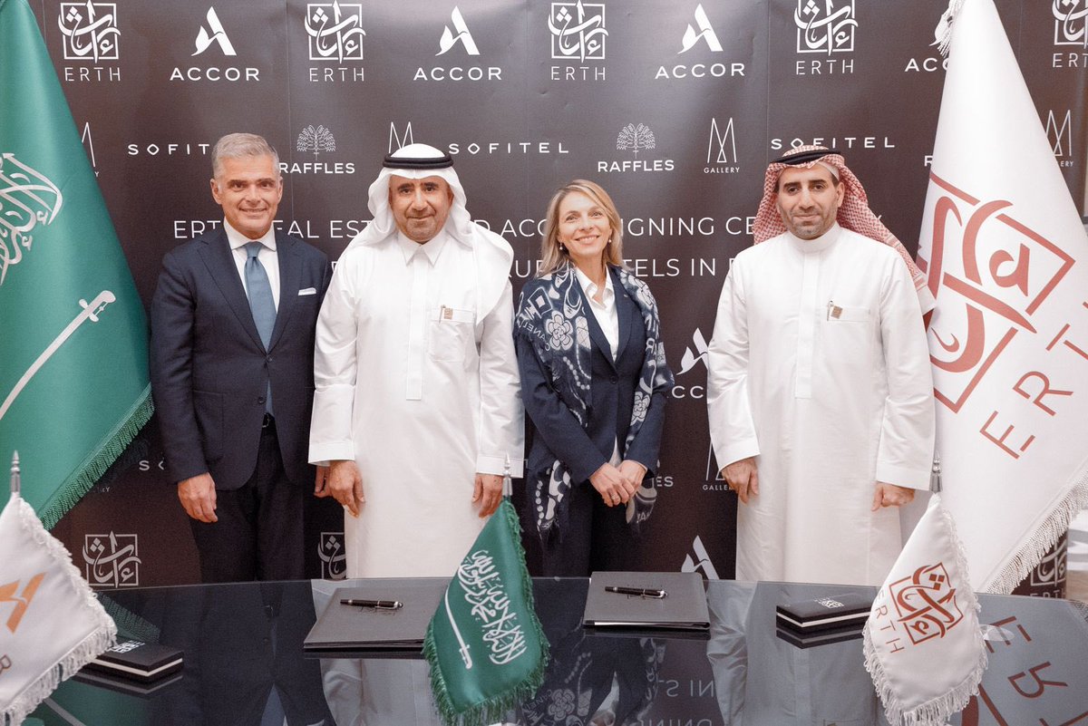 HashKSA's tweet photo. بقيمة تتجاوز 4.2 مليار ريال..

"إرث العقارية" تطور مشروع متكامل بالرياض وتبرم عقودًا مع "مجموعة أكور العالمية" لإدارة وتشغيل فندقي رافلز وسوفيتيل للإقامة الممتدة، اللذان يضمان نحو 500 غرفة، بالإضافة إلى منتجع إم غاليري المكون من 60 فيلا. 
@Erth_RealEstat

ad https://t.co/G617I76Kgz
