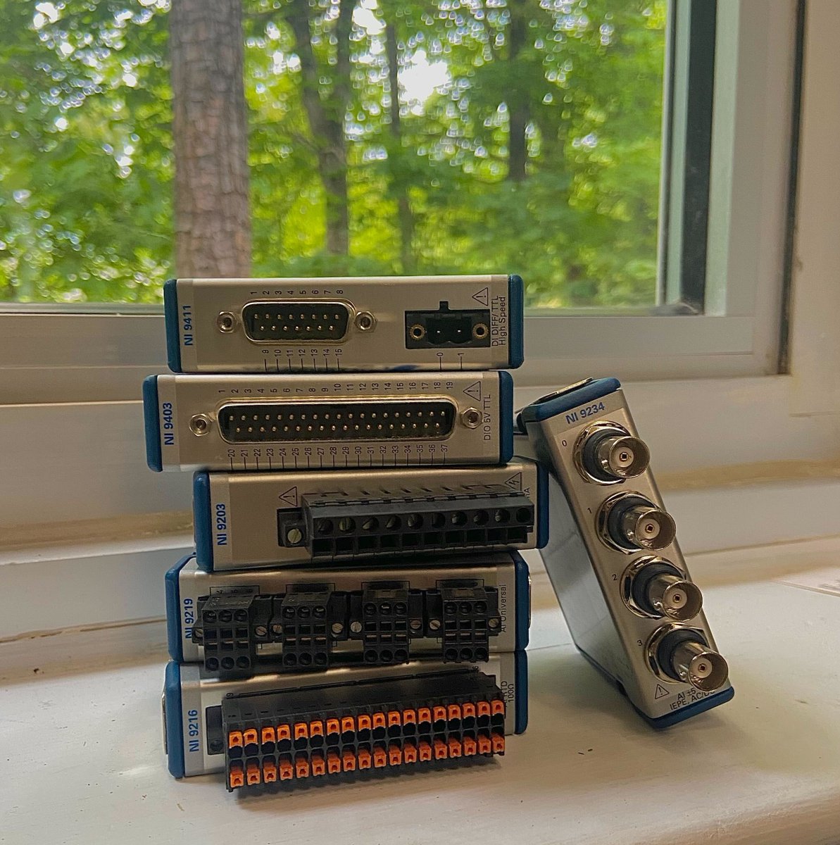 The parts in stock at Apex Waves come in all shapes and sizes! 

Have you watched our video explaining the different NI connector types? Find it here: youtube.com/watch?v=CyJ3fo…

#nationalinstruments #testequipment #hardware #modules #engineering #instock #connectors #apexwaves