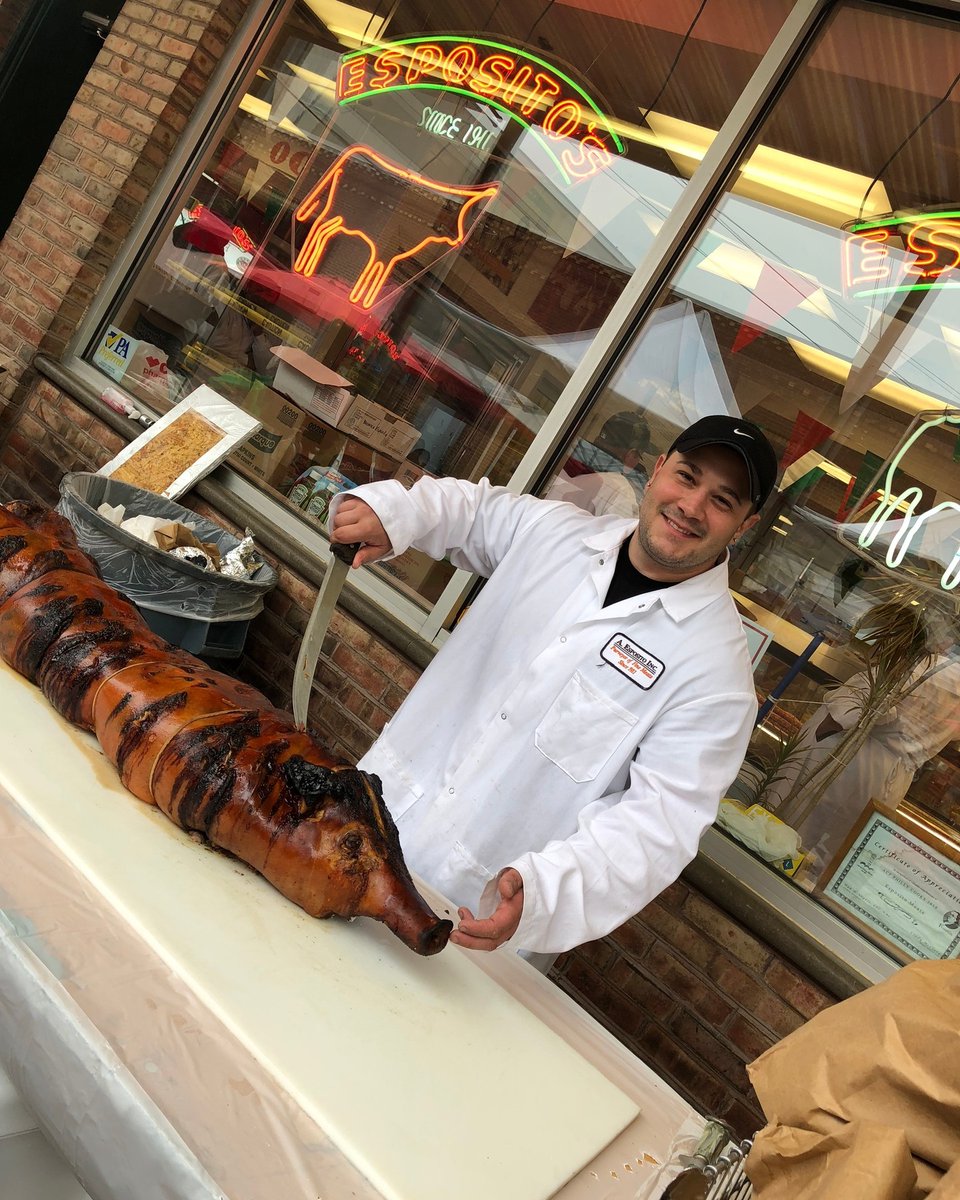 It's time for the South Street Italian Market Festival! Get ready because this weekend will be filled with homemade sausages, delicious cannoli, imported meats and cheeses, cappuccinos, and amazing pasta! 

#familyfriendly #deliciouseats #goodtimes #poleclombing #italianmarket