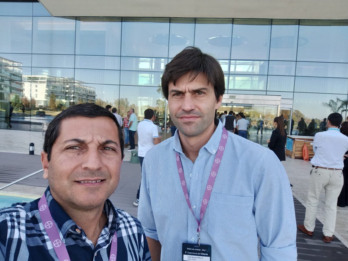 SCHANG Agronomía Veterinaria (@schangagrovet) on Twitter photo Encuentro Distribuidores Selecta @Bayer4CropsAR !
#CreandoFuturo
<a href="/LaTijeretaMaiz/">La Tijereta Maíz</a>
<a href="/FieldViewArg/">FieldView Argentina</a> 🙌😉
<a href="/fernandez_riky/">Ricardo Fernandez</a> <a href="/AndresSchang/">Andres Schang</a> Encuentro Distribuidores Selecta @Bayer4CropsAR !
#CreandoFuturo
<a href="/LaTijeretaMaiz/">La Tijereta Maíz</a>
<a href="/FieldViewArg/">FieldView Argentina</a> 🙌😉
<a href="/fernandez_riky/">Ricardo Fernandez</a> <a href="/AndresSchang/">Andres Schang</a>