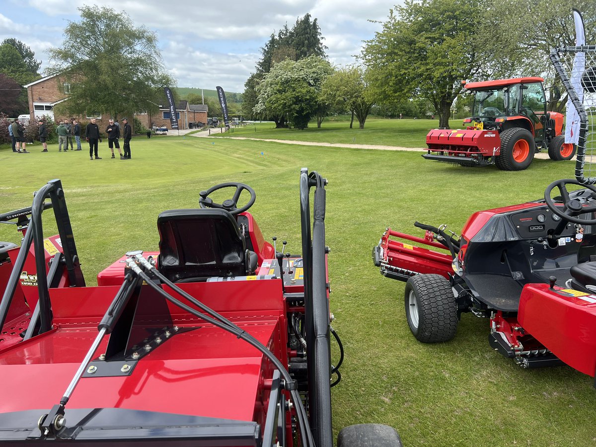 baronessuk's tweet image. Another fantastic “Cut, Core, Collect, &amp;amp; Roll” day for @baronessuk this time with @ListerWilderGC @OgbourneDownsGC