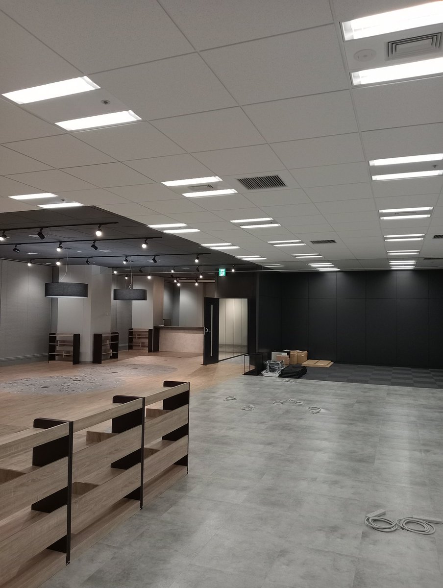 kitai_corp's tweet photo. こんばんは。

夜分遅くすみません…🙇‍♀️

都内某所の現場が本日で終了致しました‼️

ありがとうございました🫡

 #東京営業所
 #オフィス
 #内装工事
 #OAフロア https://t.co/bLMMlhKZO3