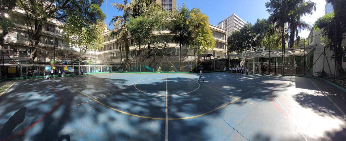 felippemaranhao's tweet photo. Today we exploded #handball drills to teach lower school and engage them to dribble and shot to improve their performance. 
#PE #physed #elementaryschool https://t.co/CXlvy32QaZ