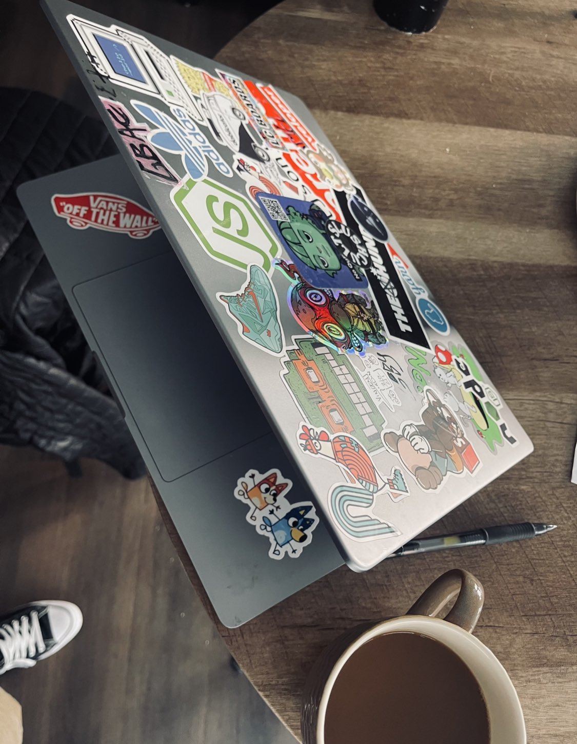 gbae the app developer on Twitter "A a programmer do you put stickers on your laptop? https