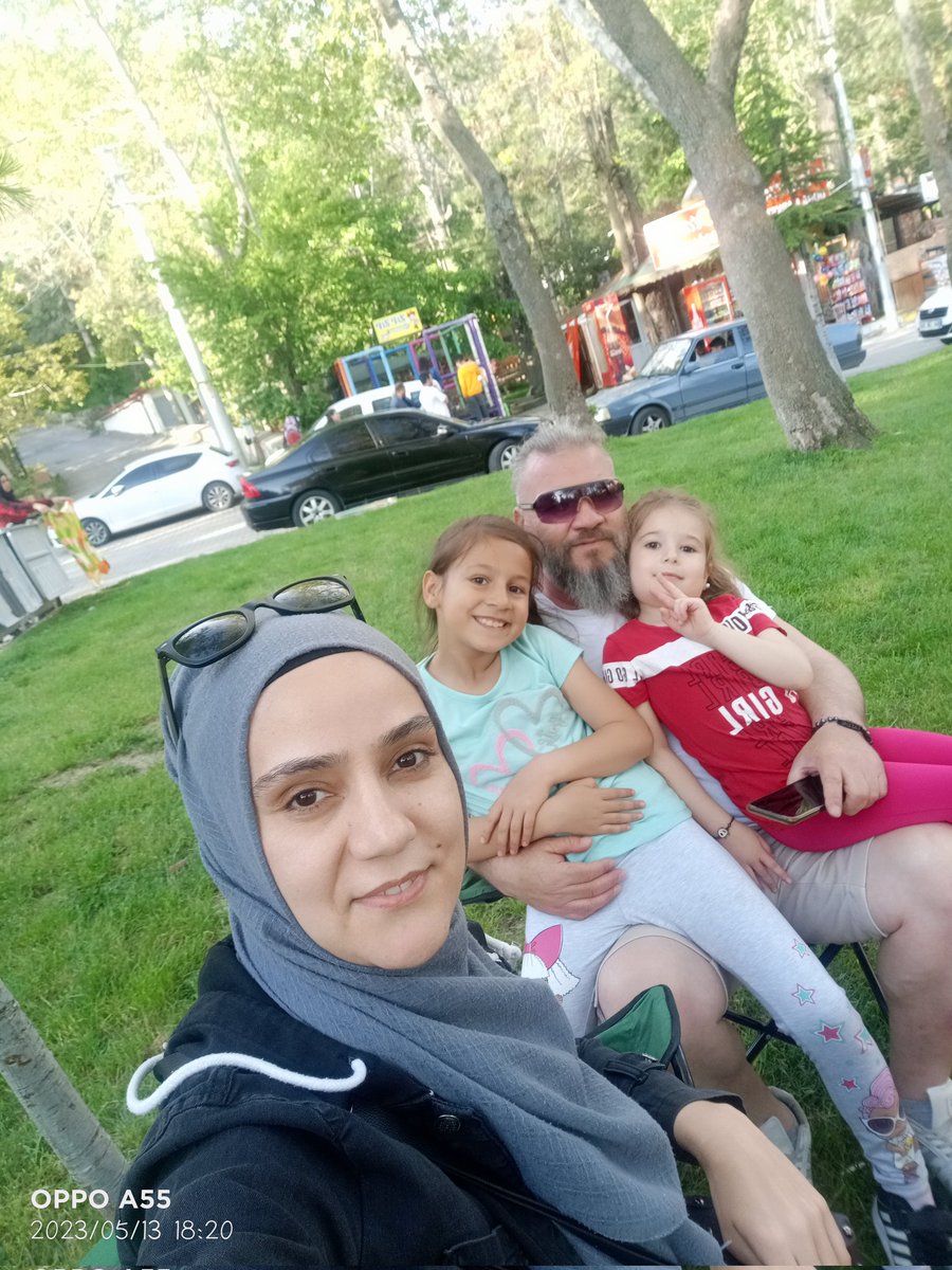 İnsanları kaybetmekten korkmayın...
Asıl çevremizdeki herkesi memnun etmeye çalışırken , kendinizi kaybetmekten korkun...
