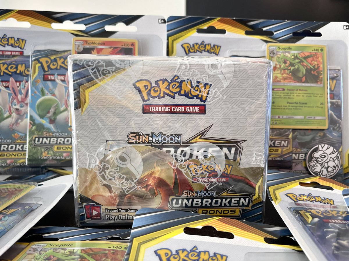 pdc_adrian's tweet image. 🤝 Unbroken Bonds Massive Break 🤝

Tomorrow, 5PM PST, we’ll be chasing the nostalgia with one of our favorite Sun &amp;amp; Moon sets ever, featuring Reshiram &amp;amp; Charizard.

🎁  We will giveaway a sealed 3-pack blister, so lookout for the post later this afternoon. 

72 packs total. 36…