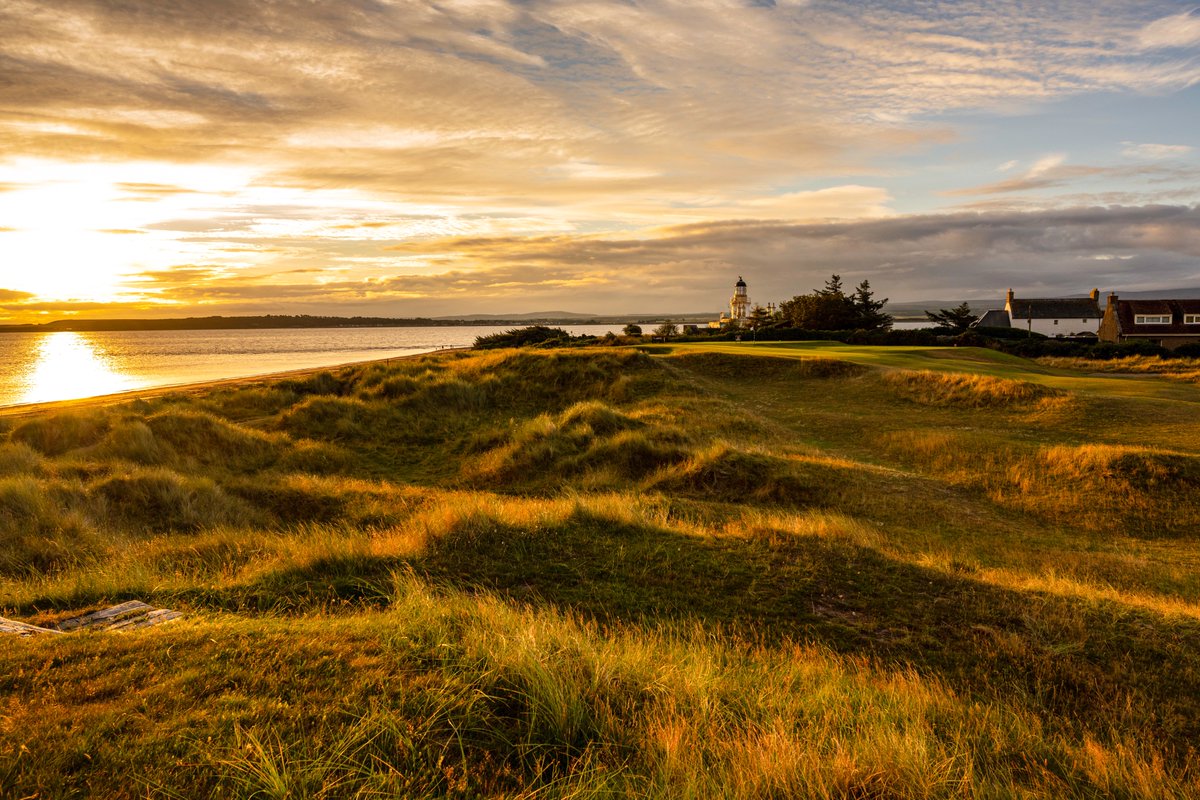 Located in the ‘Black Isle’, Fortrose & Rosemarkie enjoys breathtaking views over the Moray Firth. The 15th oldest club in the world was founded in 1793 and its championship links was re-designed by the 5 time Open Champion James Braid in 1932.

More info: golfhighland.com