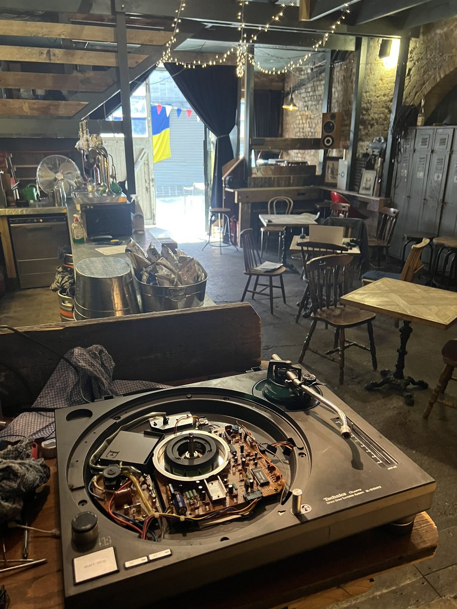 deck_doctor's tweet image. Full service &amp;amp; plenty of new parts to 2x SL1210mk2’s in the Bermondsey backstreets
#Technics1210 #Technics1200 #technicssl1210 #technicssl1200 #deck_doctor #deckdoctor #technicssl1210mk2 #technicssl1200mk2 #decks #london #eventspacelondon #maltbystreetmarket