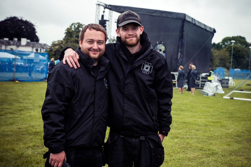 This #internationaldayoflight we wanted to shout out the team behind our Lighting, Special FX & Video production @jsesltd 

#penkridgeopenair #musicfestival #jsesltd #stagelighting #stageeffects #appreciationpost #appreciation #stageproduction #festivalproduction