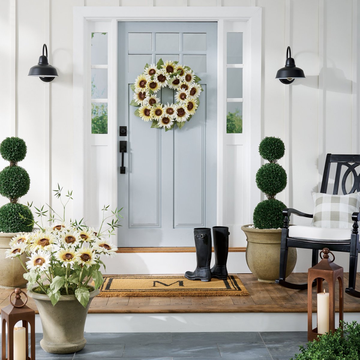 Small change, big impact! 🌻 May must have’s for your front porch. ---> bit.ly/3LK4w3J

#grandinroad #loveyourhomemore