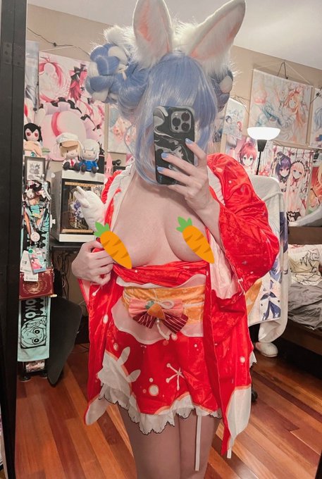 New cosplay pyon 🐰 https://t.co/JuRhFusNvF