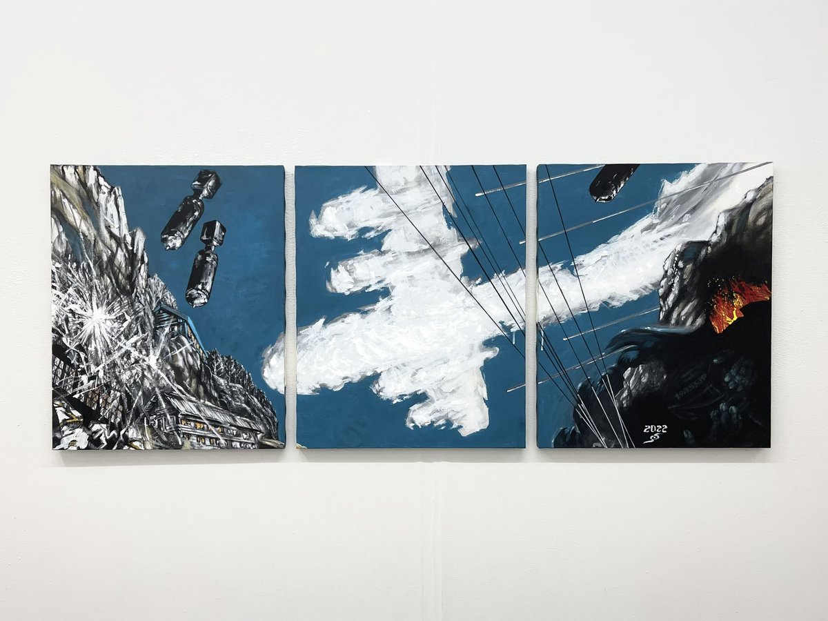 Kotarohoshiyama's tweet photo. 個展の搬入後、待ちに待った中村宏個展「戦争記憶絵図」に駆けつけた。
呪術的に込められた戦争体験のイマージュ、画面に美しく構成されたトラウマのデザイン。作品は作品を超えなければ作品じゃない、と言われている気がした。
#gallery58 https://t.co/OODA8jW9F9