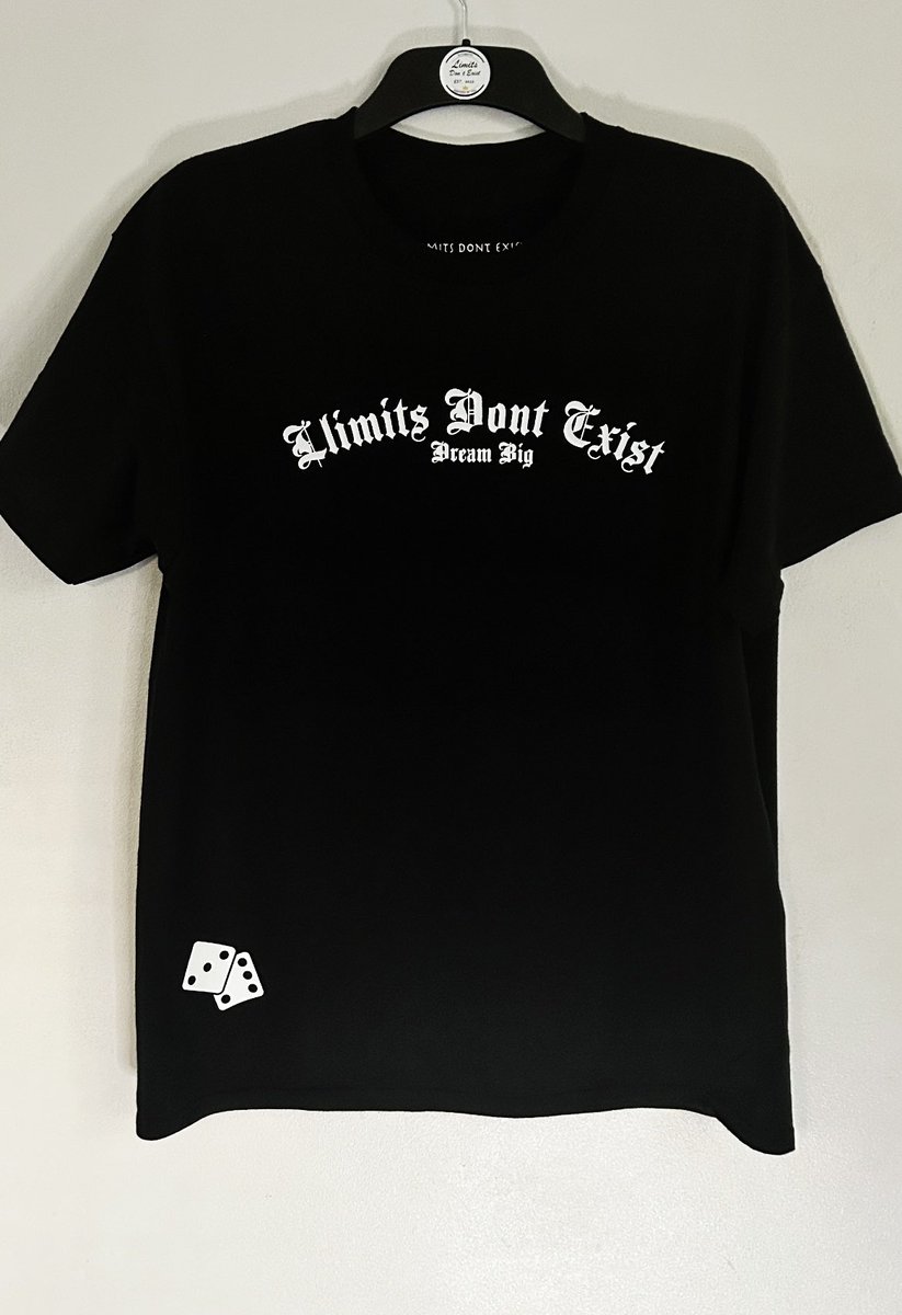 LimitsDontExis's tweet photo. 🤙Limits Don’t Exist, Dream Big Tee, AVAILABLE NOW on website, link in bio.‼️Use Code:LDE10 at checkout to get 10%Off DONT MISS OUT‼️#apperal #streetwear #ukstreetwear #streetstyle #ukstreetstyle #ukclothing #ukclothingbrand #ukclothes #summertees #summertee #clothingbusiness https://t.co/rOQQxBEOtg