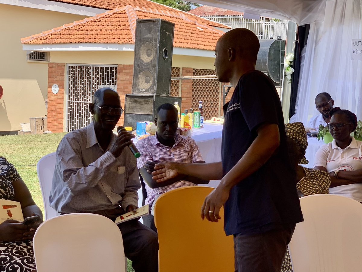 HeartUganda's tweet photo. Your heart health matters! @BOU_Official Staff (Arua branch) learning valuable tips and insights for managing the heart by @DrRutahaba from @HeartUganda Stay healthy and informed. #ForYourHeart #HypertensionManagement https://t.co/iyHRPz4nDh