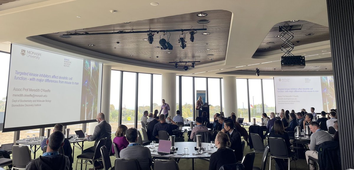 Our lab head <a href="/MeredithKeeffe/">Meredith O'Keeffe</a> presenting our work exploring the effects of targeted kinase inhibitors on dendritic cell function at #CSTI2023 🧫