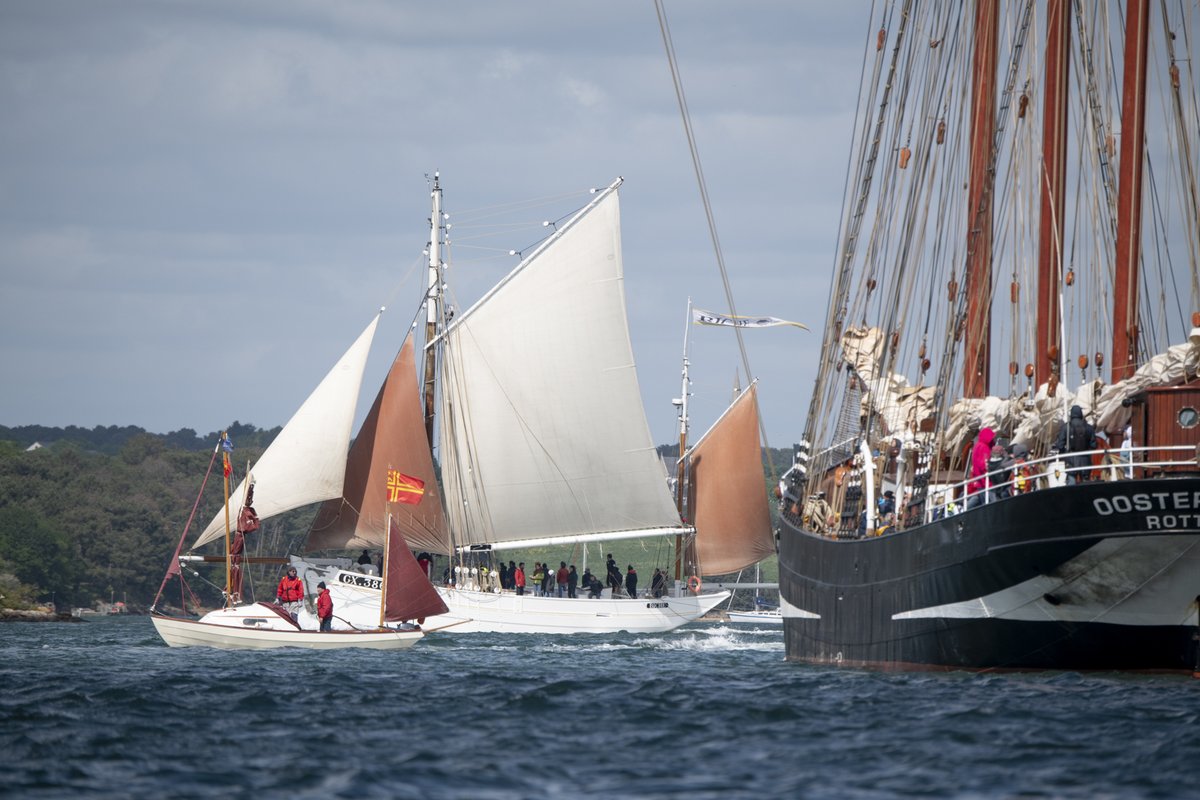 MairieDeVannes's tweet photo. Retour en images sur la première journée de la @semainedugolfe ⛵ 🌊
Pour découvrir le programme de la semaine : https://t.co/sIwuEqVEHg
#Semainedugolfe #Vannes  #golfedumorbihan https://t.co/c27B5j9xsU