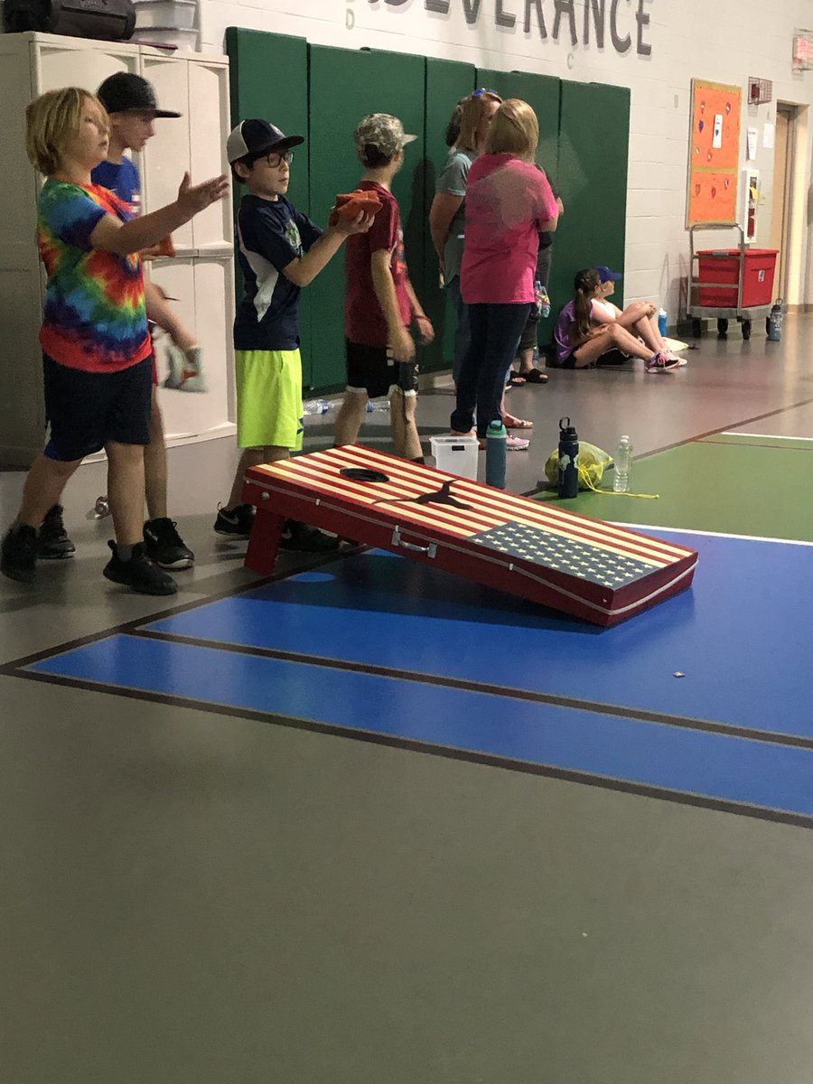 maxwellj_16's tweet photo. Field Day Fun! @Longbranch_Elem https://t.co/g0fDTCZQGN