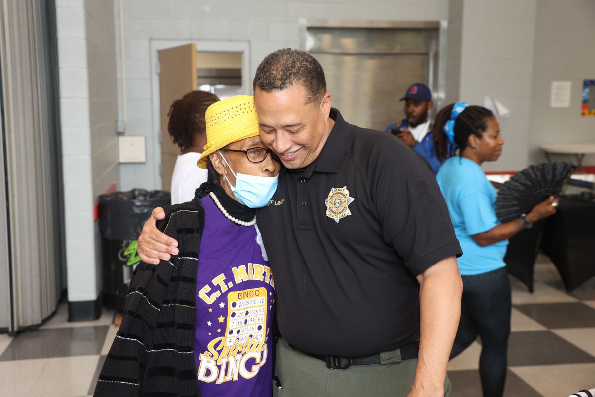 FultonSheriff's tweet photo. An unforgettable Mother's Day celebration filled with joy, love, and community spirit at C.T. Martin Recreation Center! Gratitude fills the air as Sheriff Patrick 'Pat' Labat passed out beautiful roses and to all who made this incredible event possible. #fcsostrong https://t.co/nP96RCoS2S