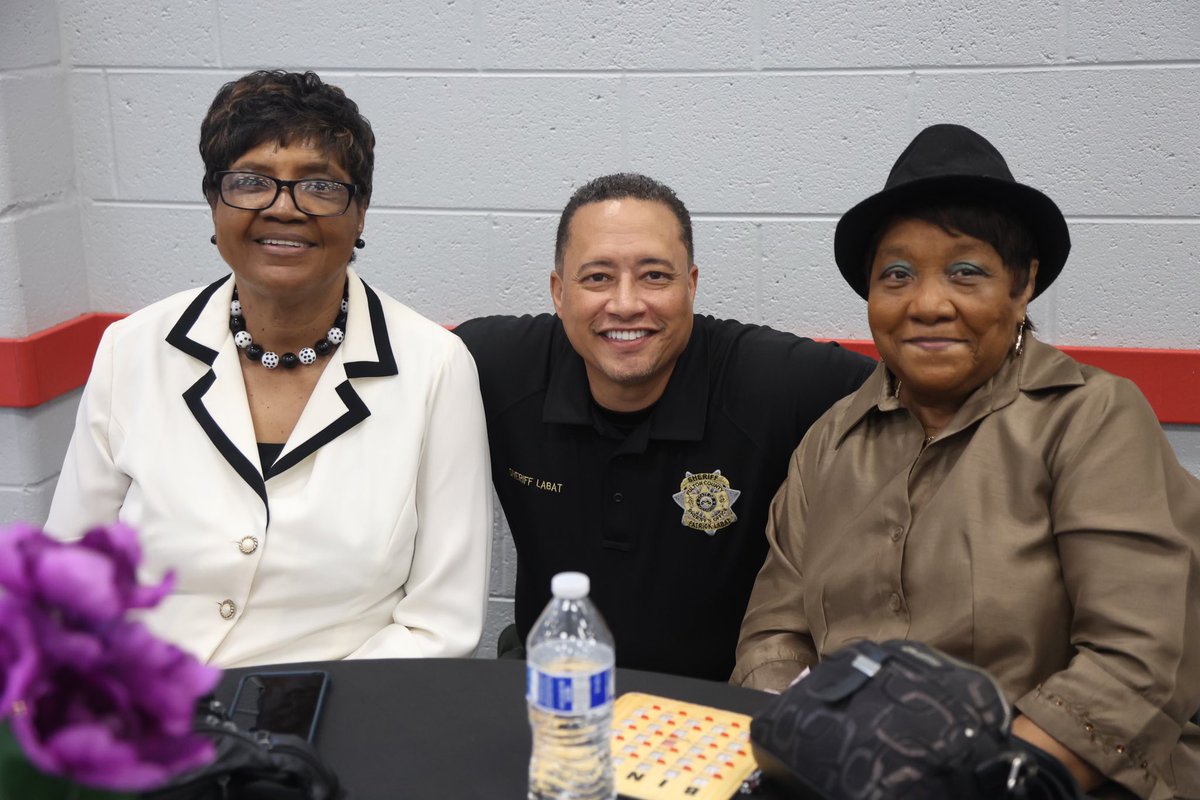 FultonSheriff's tweet photo. An unforgettable Mother's Day celebration filled with joy, love, and community spirit at C.T. Martin Recreation Center! Gratitude fills the air as Sheriff Patrick 'Pat' Labat passed out beautiful roses and to all who made this incredible event possible. #fcsostrong https://t.co/nP96RCoS2S