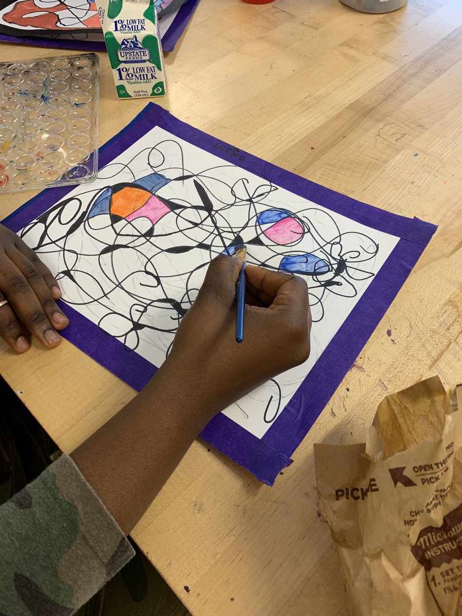 SCSDEnrichment's tweet image. H.W.Smith 8th grade Enrichment with Peaceful Schools are completing neurographic art pieces today…