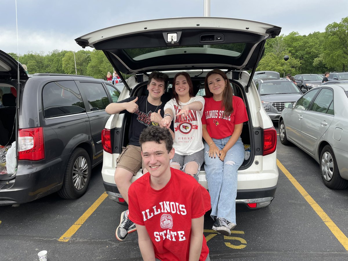 TheSeaver1's tweet photo. They’re ready for next year! #MSHawkpride #207Now https://t.co/fHrLRE88Gb