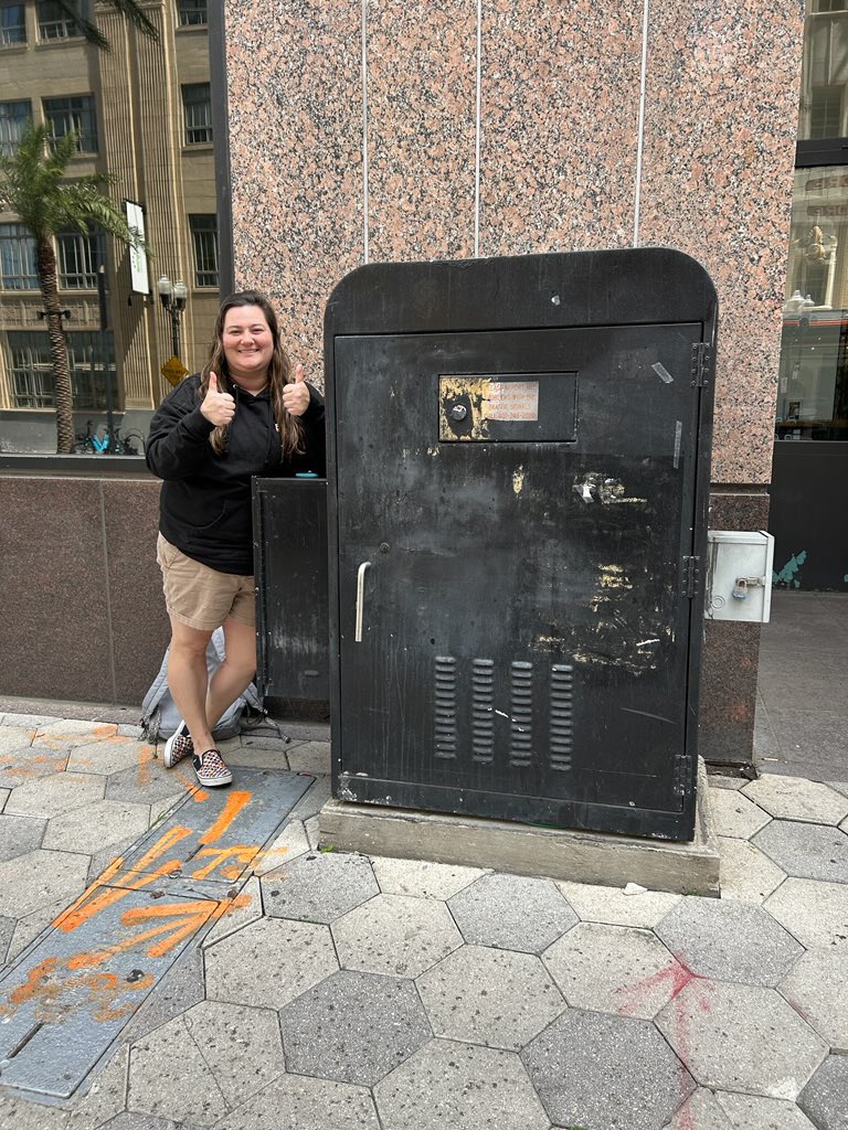 citydistrictorl's tweet photo. ๐ฃ Exciting News! ๐จ We are thrilled to announce the launch of the first-ever Traffic Box Art Program in @DWNTWN_ORLANDO!Calling all artists!
โ๏ธApply now until June 5 to make your mark on our city streets & let your creativity shine.๐ฅ โ> https://t.co/lLtoTZOlaY
#alocalthing https://t.co/5QlGgwFIlG