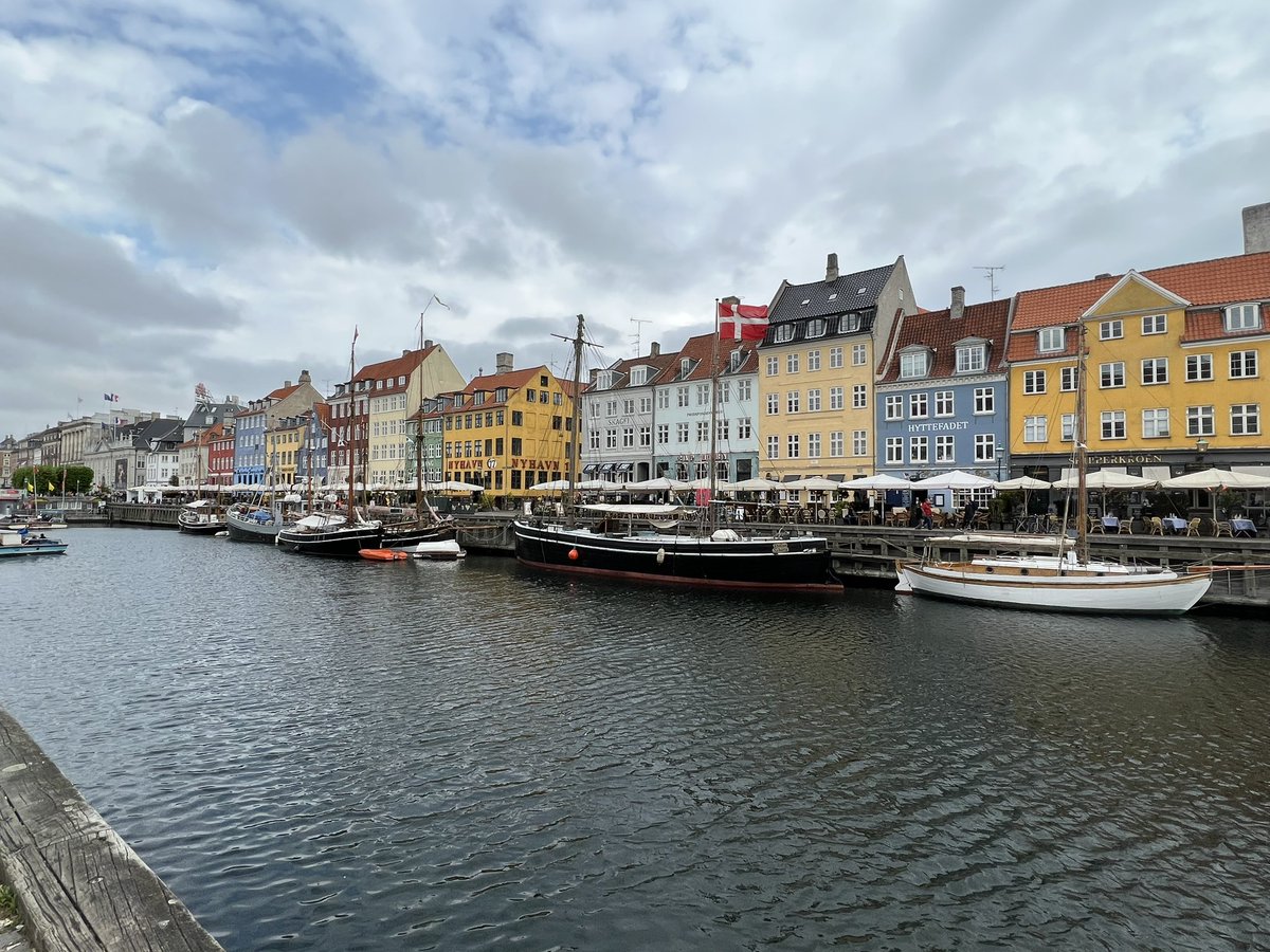 RoosNeeleman's tweet photo. Traveling with you! ❤️ Berlin + Copenhagen 🚙 https://t.co/qjkaOowGMX