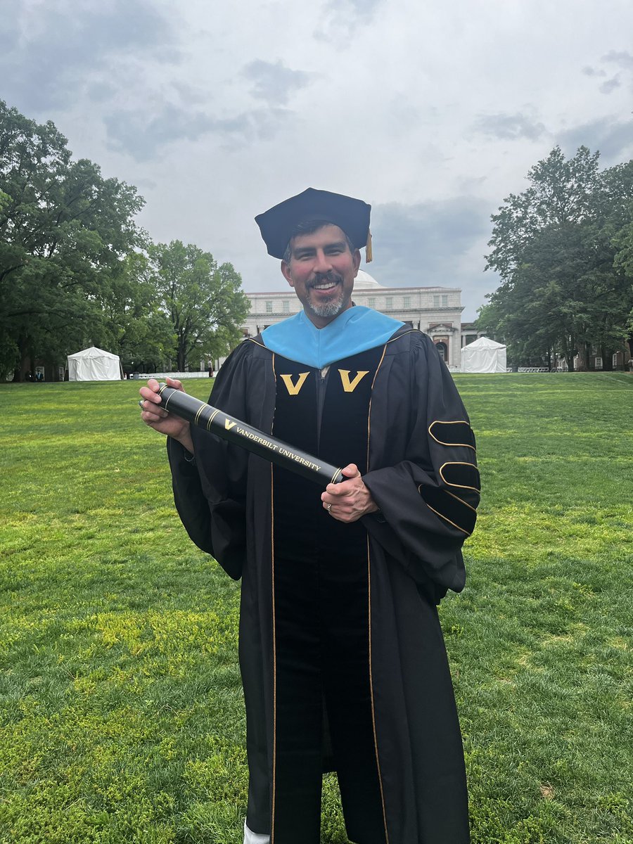 Congratulations to Dr. Lukas Mendoza on earning a Doctor of Education in K-12 Educational Leadership &amp; Policy from Vanderbilt University's Peabody College!

We are so fortunate to have Dr. Mendoza as a counselor for our students!

#WeAreSaintJoe