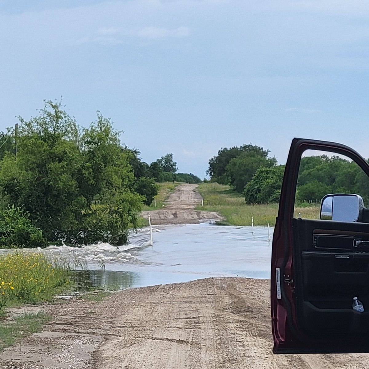 🦋8675309🦋 on Twitter "Yesterday going home.... Live in the Country they said, it'll be fun
