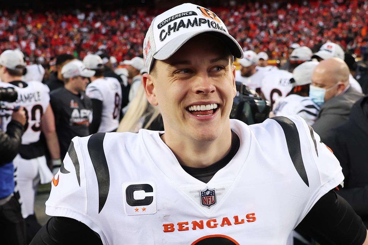 Amazing: #Bengals QB Joe Burrow paid for mental health treatment for 20 families at Cincinnati Children’s Hospital 👏 Burrow's foundation couldn’t narrow down the list of families that needed help, so he and his father helped all 20 ❤️ (via @BrandonSaho, @FOS)