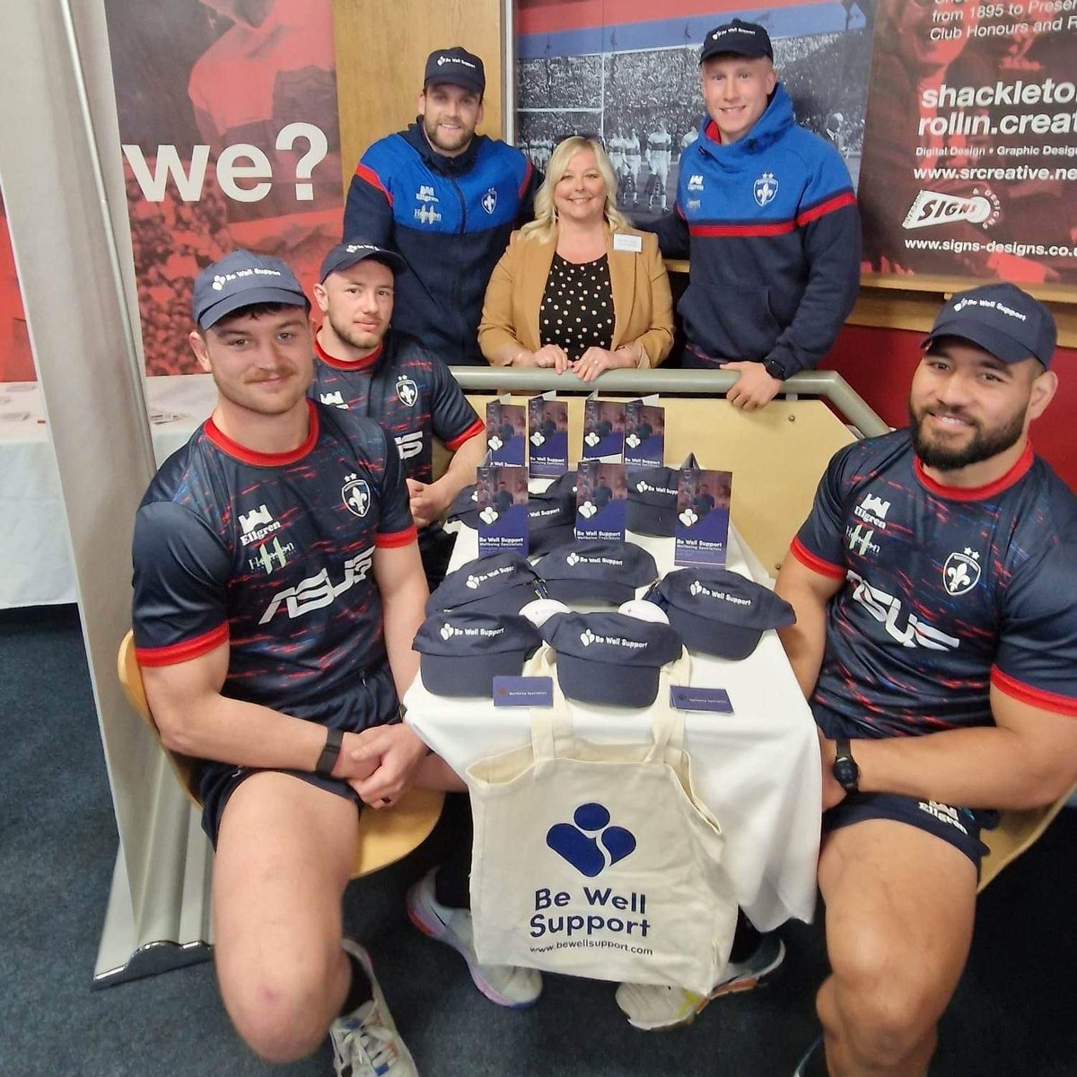 BeWell_Support's tweet image. Today Mel is attending the @WTrinityRL business lunch where she has managed to capture some of the squad sporting our #BeWellSupport caps!