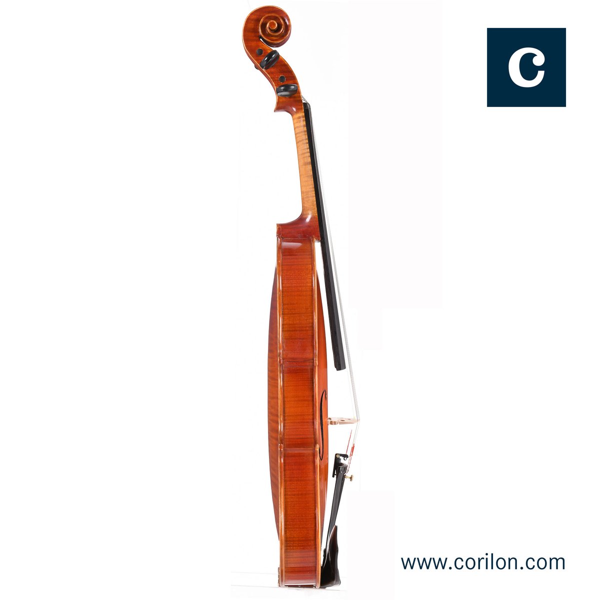 Corilonviolins's tweet photo. 意大利小提琴由Sergio Antonelli于1998年在���大利Mantova完成，从照片中可见证书以及原始标签。
在线订购小提琴，UPS运送至您的家门口，并且三十日之内可选择退货。我们的价格在欧洲也是很实惠的，您可以对比其他亚洲的琴行，这样等级的提琴，价格应当会比我们的贵很多。官网：https://t.co/xm8LtUYVTx https://t.co/f2pvUkqgyj