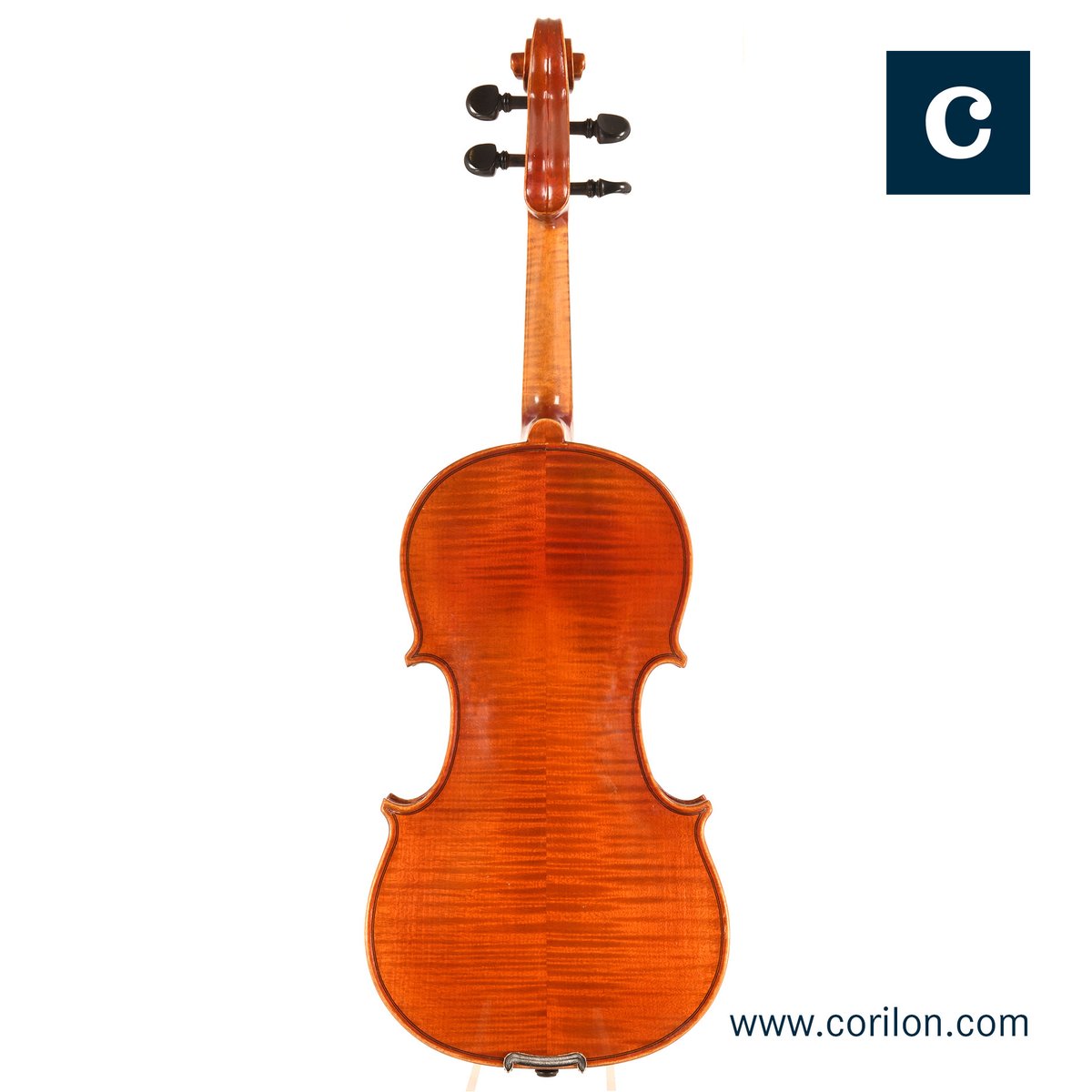 Corilonviolins's tweet photo. 意大利小提琴由Sergio Antonelli于1998年在���大利Mantova完成，从照片中可见证书以及原始标签。
在线订购小提琴，UPS运送至您的家门口，并且三十日之内可选择退货。我们的价格在欧洲也是很实惠的，您可以对比其他亚洲的琴行，这样等级的提琴，价格应当会比我们的贵很多。官网：https://t.co/xm8LtUYVTx https://t.co/f2pvUkqgyj