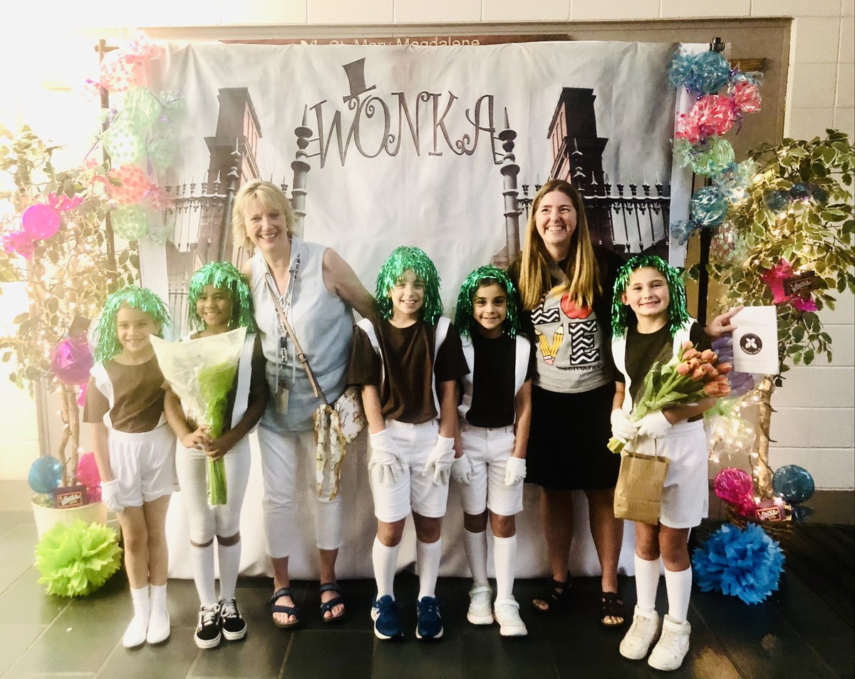 StmmNC's tweet photo. Our 2nd grade Oompaloompas loved having Mrs. Davidson-Dyer & Mrs. McKee watch them perform in Willy Wonka, Jr.! β€οΈππ« #wepray #welearn #wecare #weperform #monarchnation https://t.co/5P2Sgcbe0p