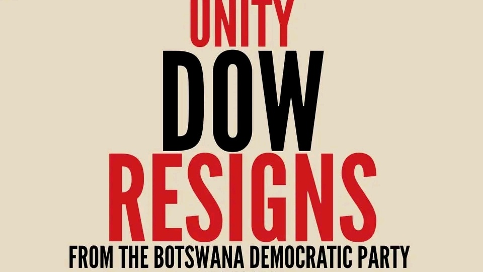 thabangdikaee's tweet photo. She's a lawyer, High Court Justice, for that matter, so she's critically dissected the "Floor crossing" law and got to realization that it doesn't affect her as a Specially Elected Member of Parliament. I see you, Unity 🙃 #UnityDow https://t.co/NK1IKQ6H9R