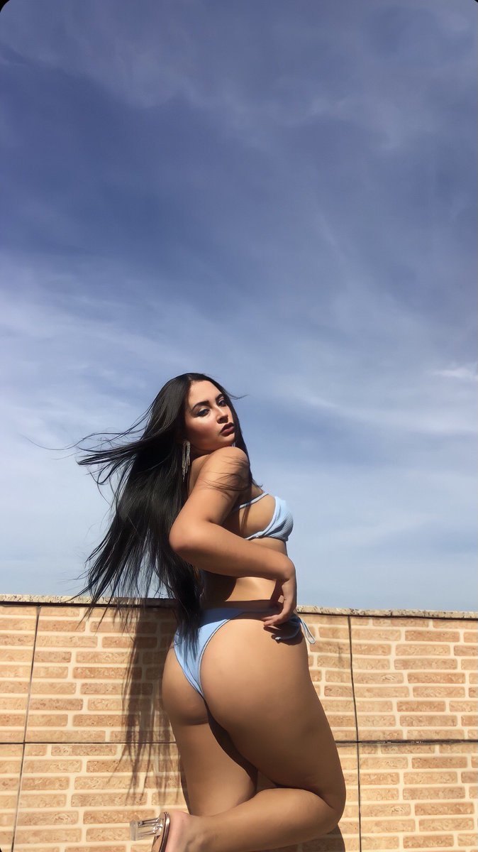 luvSofiMiixd's tweet photo. @wtf1official Embracing my inner goddess https://t.co/GwpMNcQjej