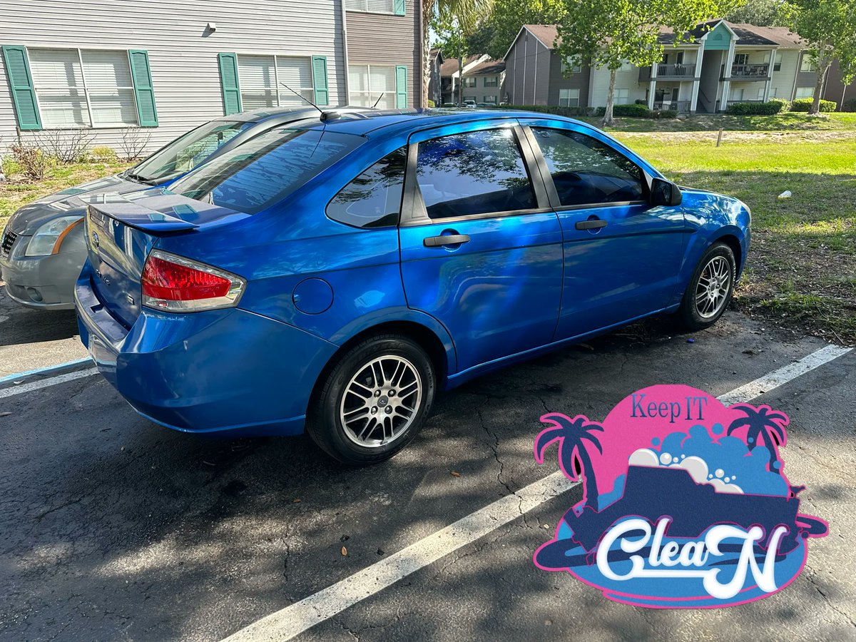 And guess what? We're a black-owned with over 10 years of experience in the industry. Support a local business that cares about giving you the best service possible, give us a call! 📞 #KeepItCleanAutoDetailing #MobileDetailing #BlackOwnedBusiness #FemaleCarOwners #OrangeCountyFL