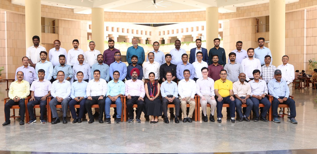 ISB_CEE's tweet photo. #ISBExecEd is proud to have created a unique learning immersion for the DEA. The programme enables effective infra planning and ability to navigate change during digital transformation. In attendance were senior officers from the shipping, railways, transport, and energy sectors. https://t.co/iQnSuDJ6dL