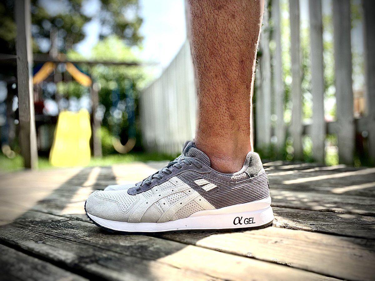 Sinestrofrank's tweet image. "And still, I rise.”  —  Maya Angelou

🫶🏼 

@key2ursole 

#kickingthroughmentalhealth #KOTD #airupthere