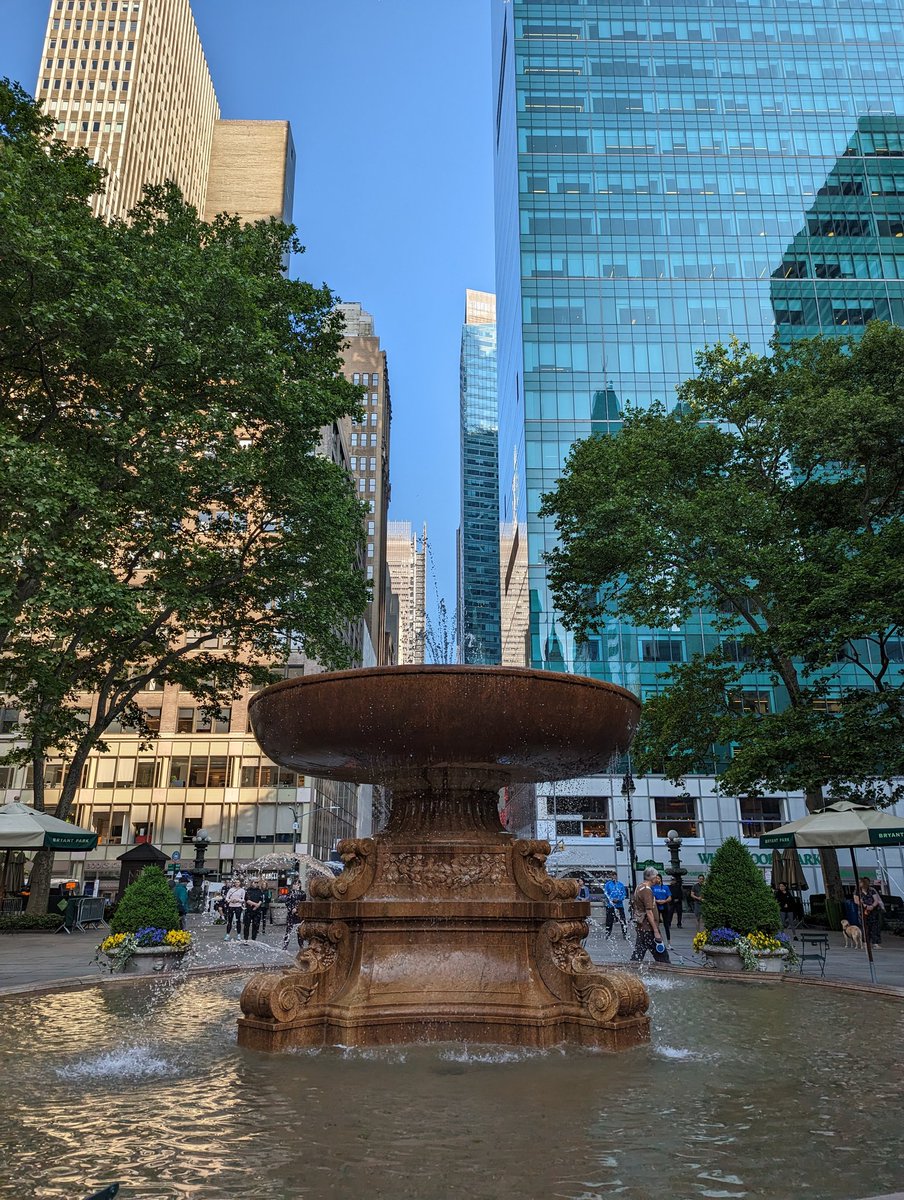 moon's tweet image. At #APIDays in New York