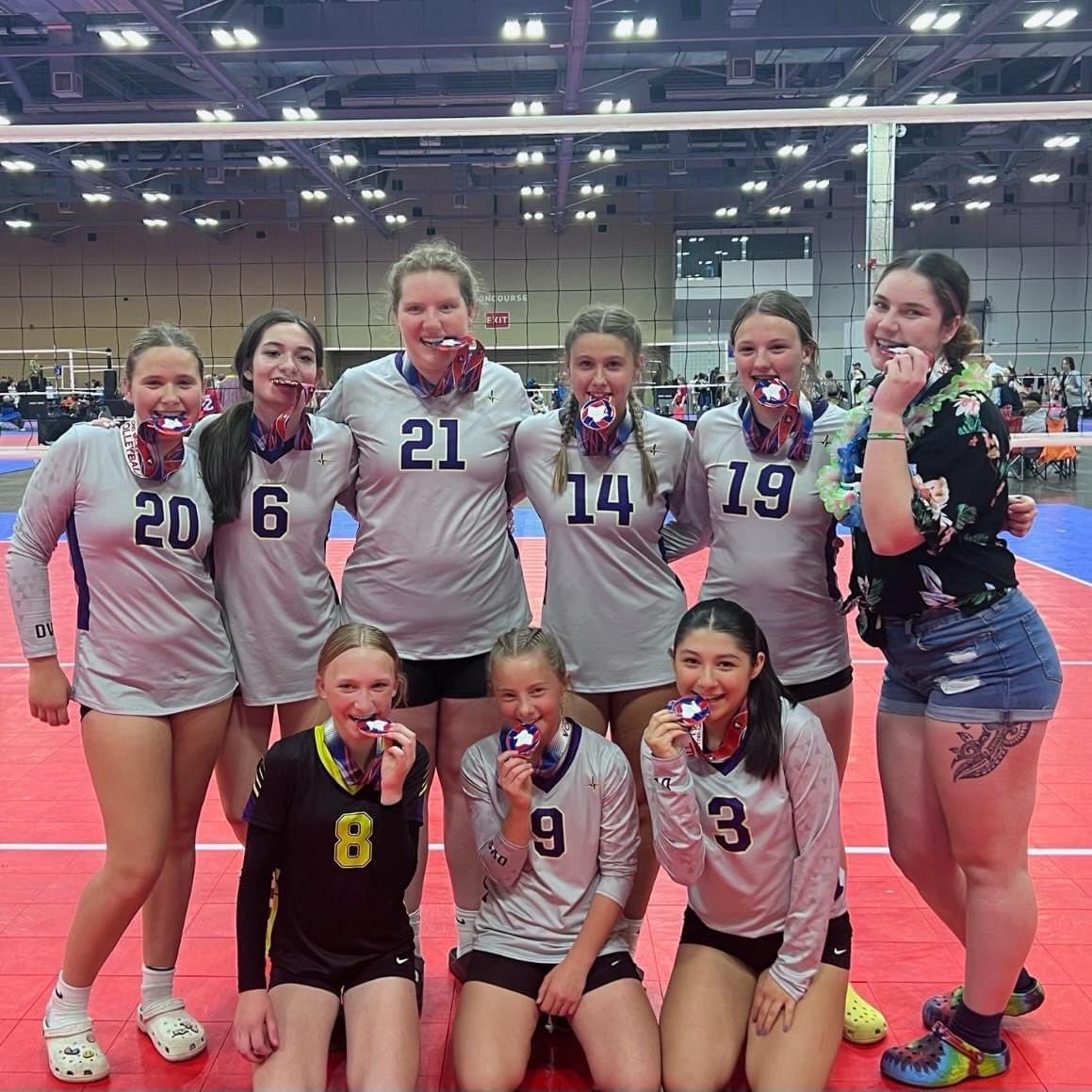 DVC_Defiance's tweet image. 13 Purple finished third in their bracket at OVRs! ✨💜