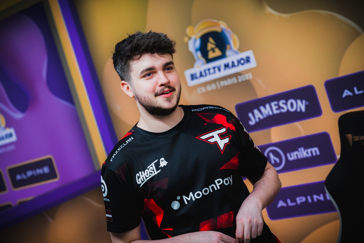 FaZe Clan tweet media