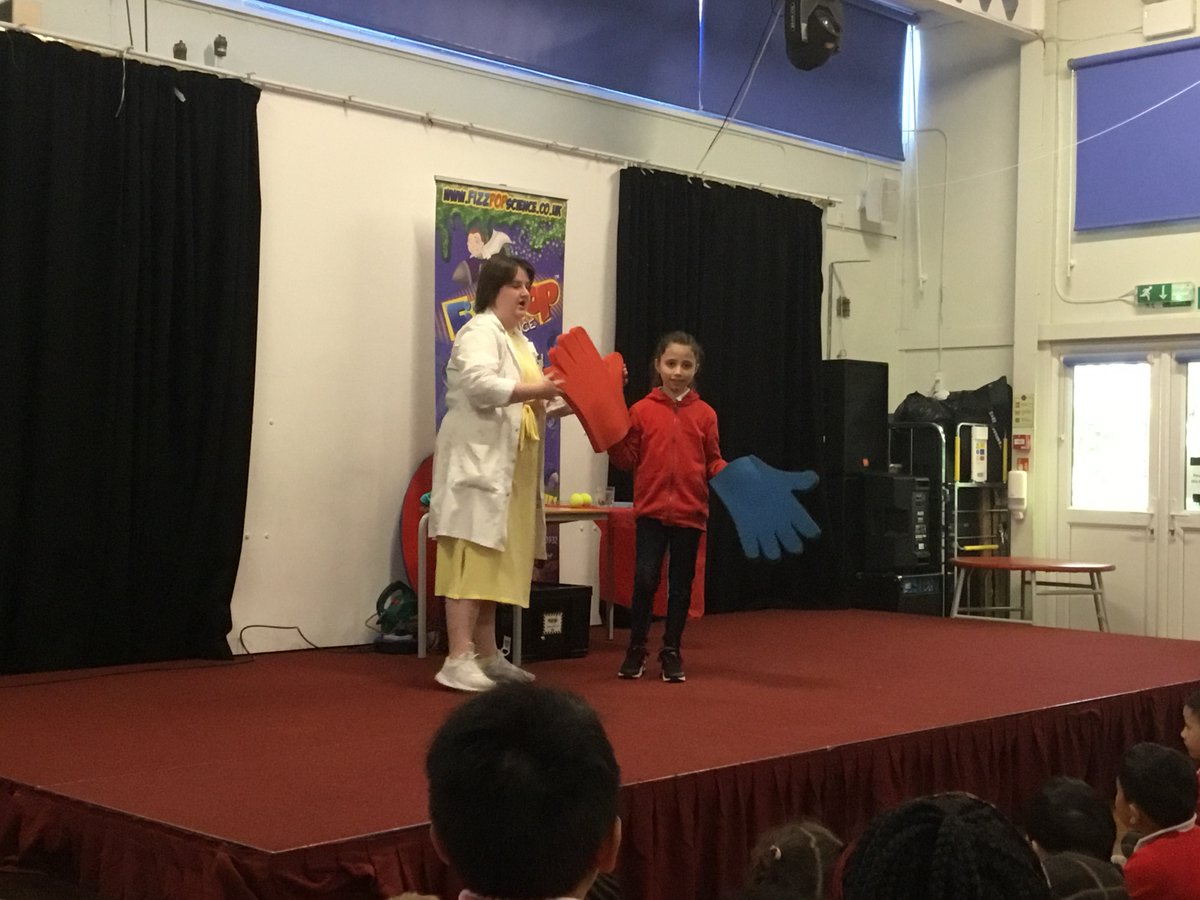 Morden_Mount's tweet photo. We had a fantastic science assembly this morning and now the race is on to join our new science club. https://t.co/mnuJ6GpPQq