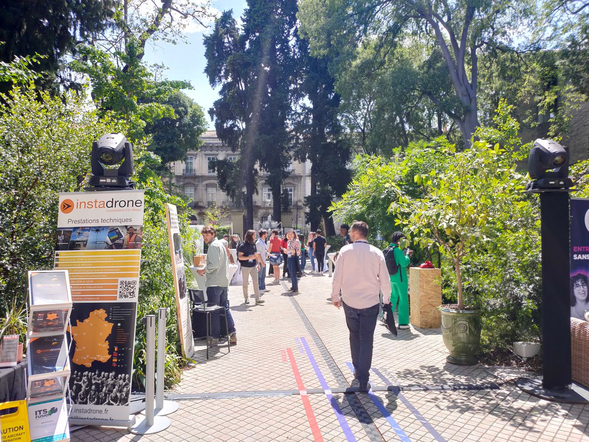 Nelis_App's tweet photo. Retrouvez @filrss de @Nelis_App en direct du festival #HELLOLATECH organisée par @FrenchTechMed
Hâte de revoir des membres et de partager des moments conviviaux. https://t.co/r0vJ851HuB