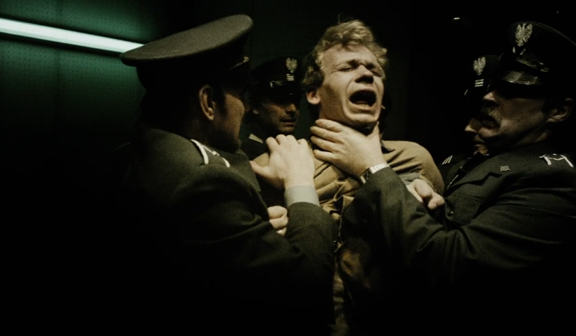 harmadik9's tweet photo. Krótki film o zabijaniu . A Short Film About Killing • Krzysztof Kieślowski • 1988 https://t.co/fhPbakZicJ