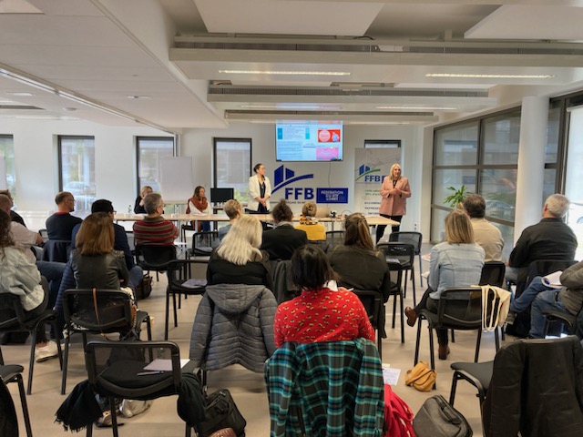 isabelle_rouby's tweet image. Ce matin &quot;batidej&quot; ➡️ échanges avec entreprises du bâtiment 👷👷‍♀️ sur notre offre de services entreprise :
✅ Immersion
✅ Adaptation aux postes de travail : AFPR &amp;amp; POE
✅Méthode de recrutement par simulation
#TousMobilisés 🤝 @FFBatiment Loiret
@patrick_boissy
