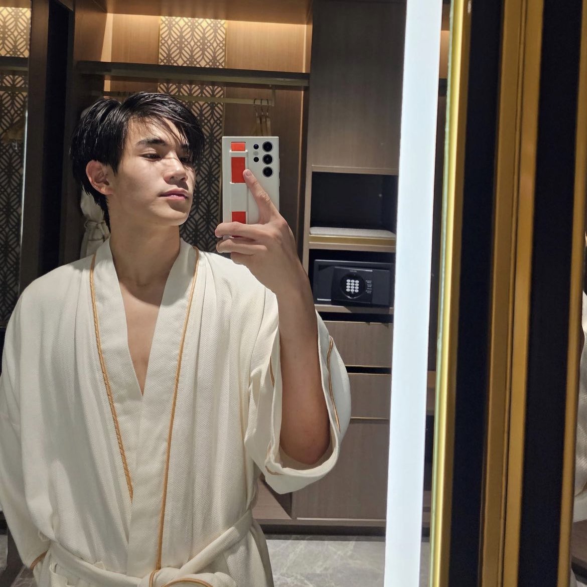 พิ้งค์ ✿ tweet media